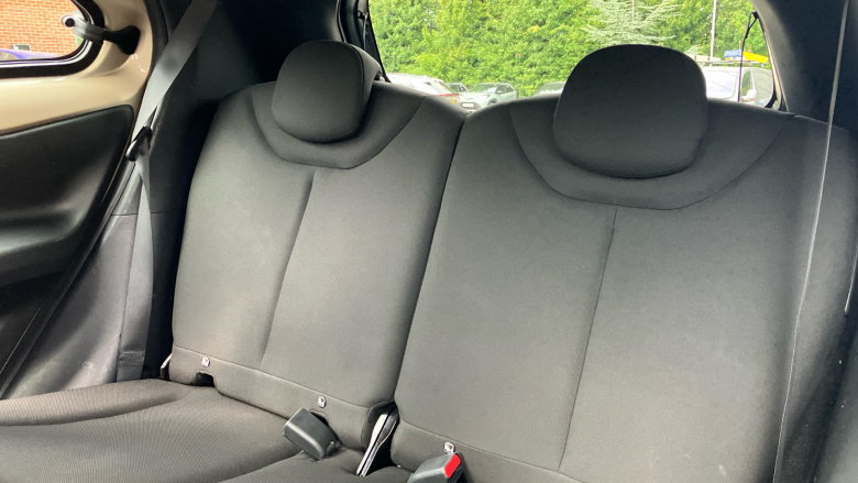 Toyota Aygo X 1.0 VVT-i Edge 5dr Petrol Hatchback